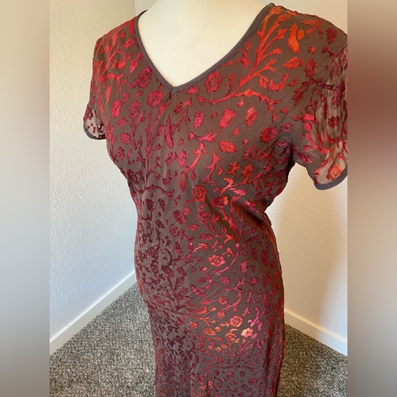 Vintage Floral Maxi 🥀 - Picture 4 of 6